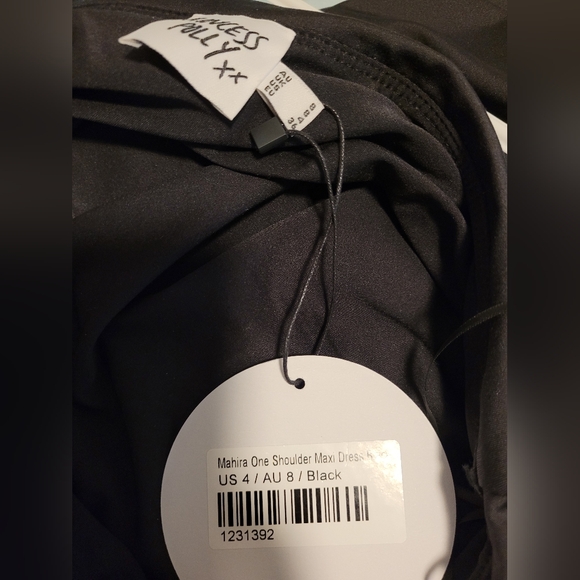 Princess Polly Mahira dress NWT One shoulder maxi black - Picture 2 of 4